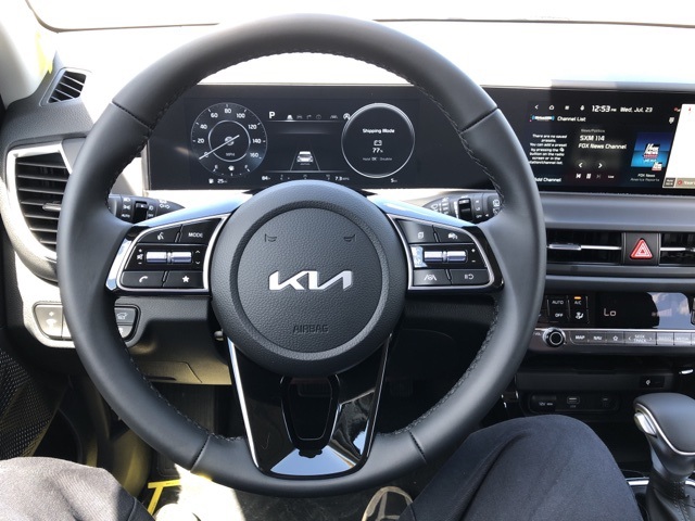 2026 Kia Seltos EX photo 13