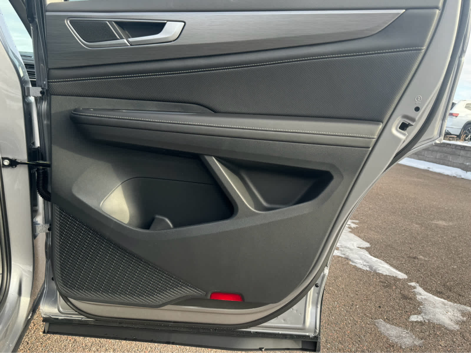 2025 Volkswagen Atlas Cross Sport SE Technology photo 38