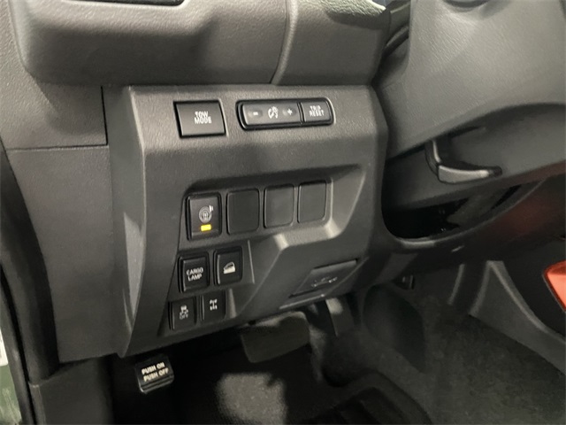 2025 Nissan Frontier PRO-4X photo 13