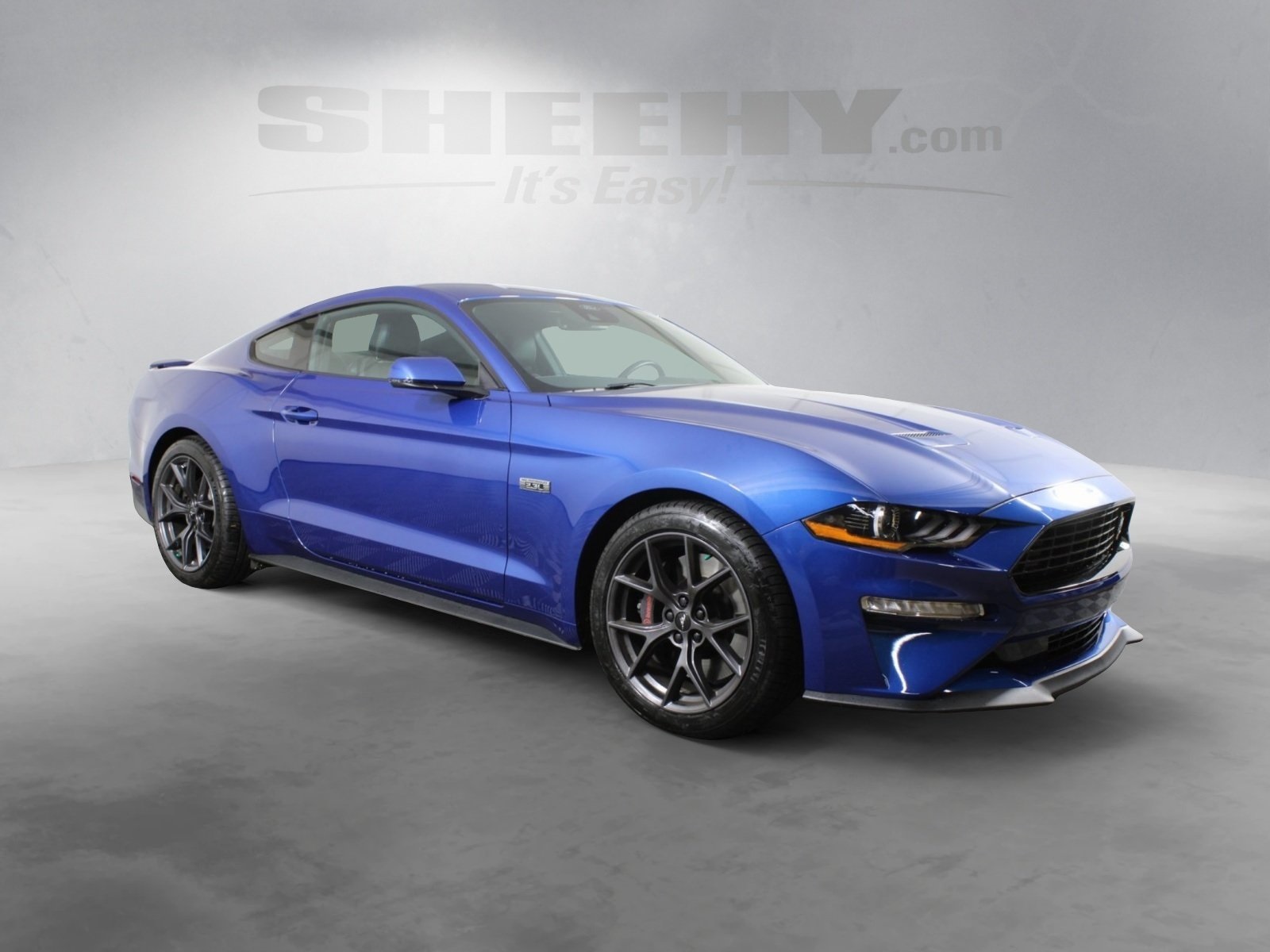 2022 Ford Mustang EcoBoost Premium photo 2