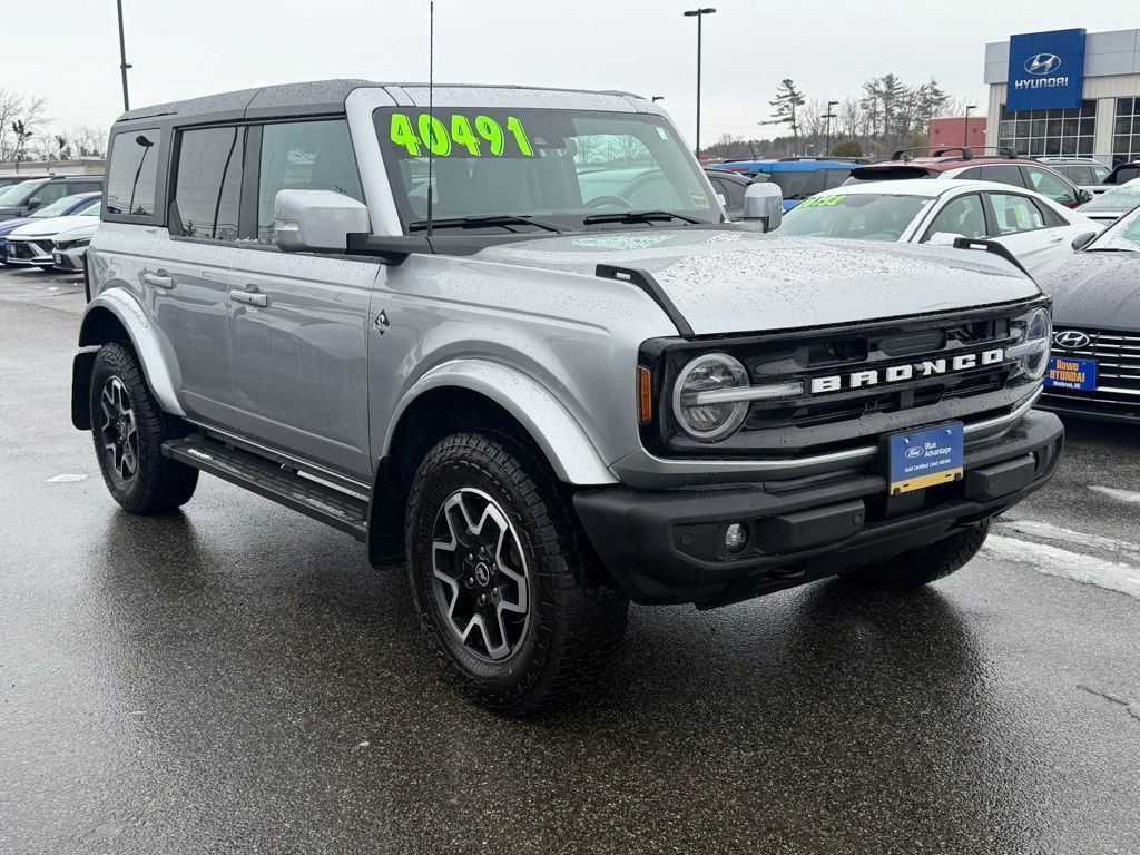 2022 Ford Bronco 4-Door Outer Banks's photo
