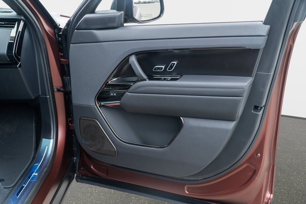 2025 Land Rover Range Rover Sport photo 21