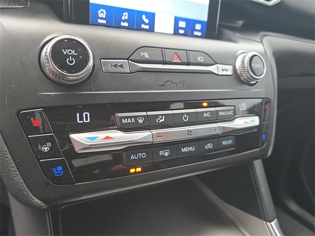 2020 Ford Explorer ST photo 25