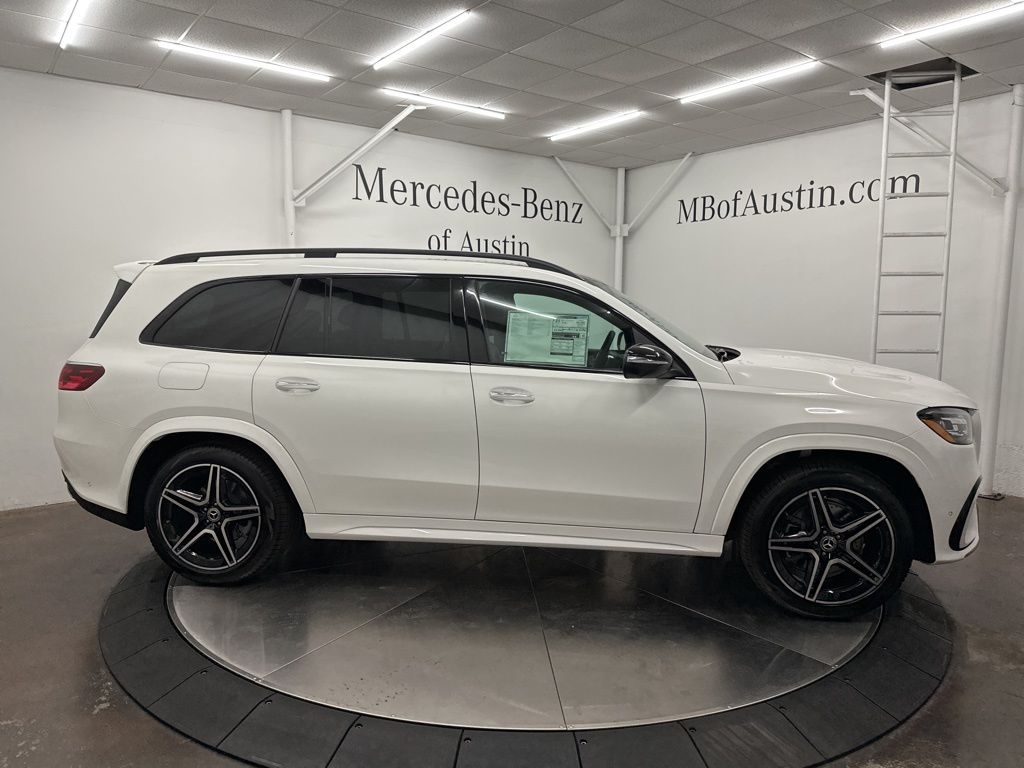2026 Mercedes Benz GLS 450 4MATIC photo 7