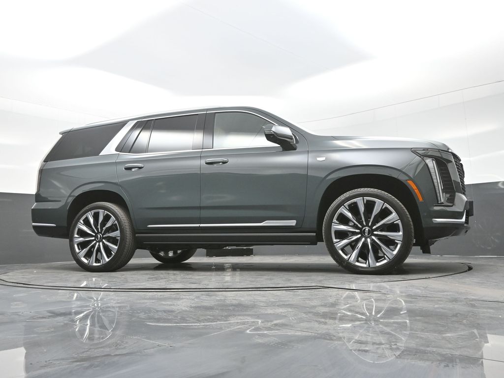 2026 Cadillac Escalade Luxury photo 14