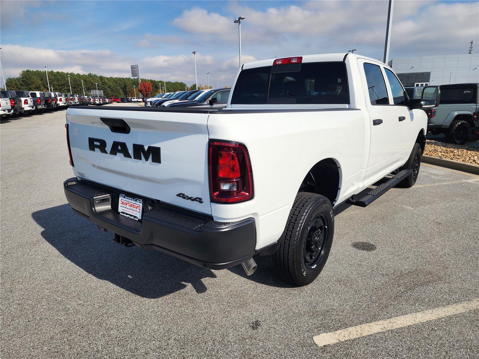 2026 Ram 2500 Tradesman photo 4