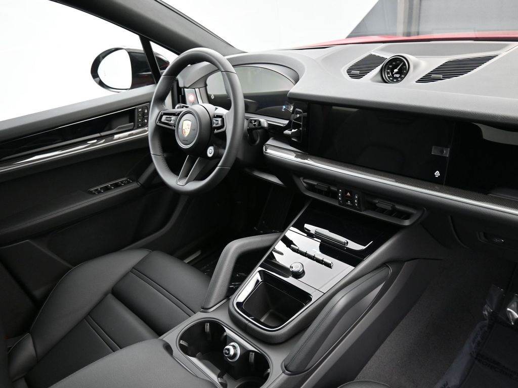 2026 Porsche Cayenne Coupe photo 26
