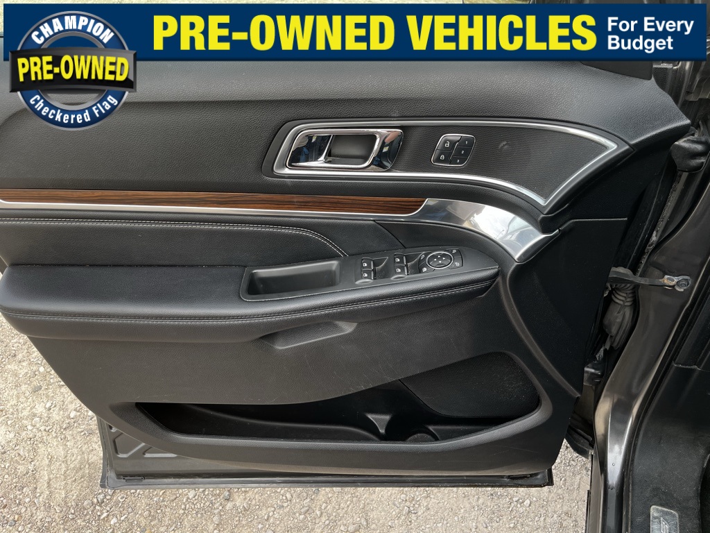 2017 Ford Explorer Limited photo 10