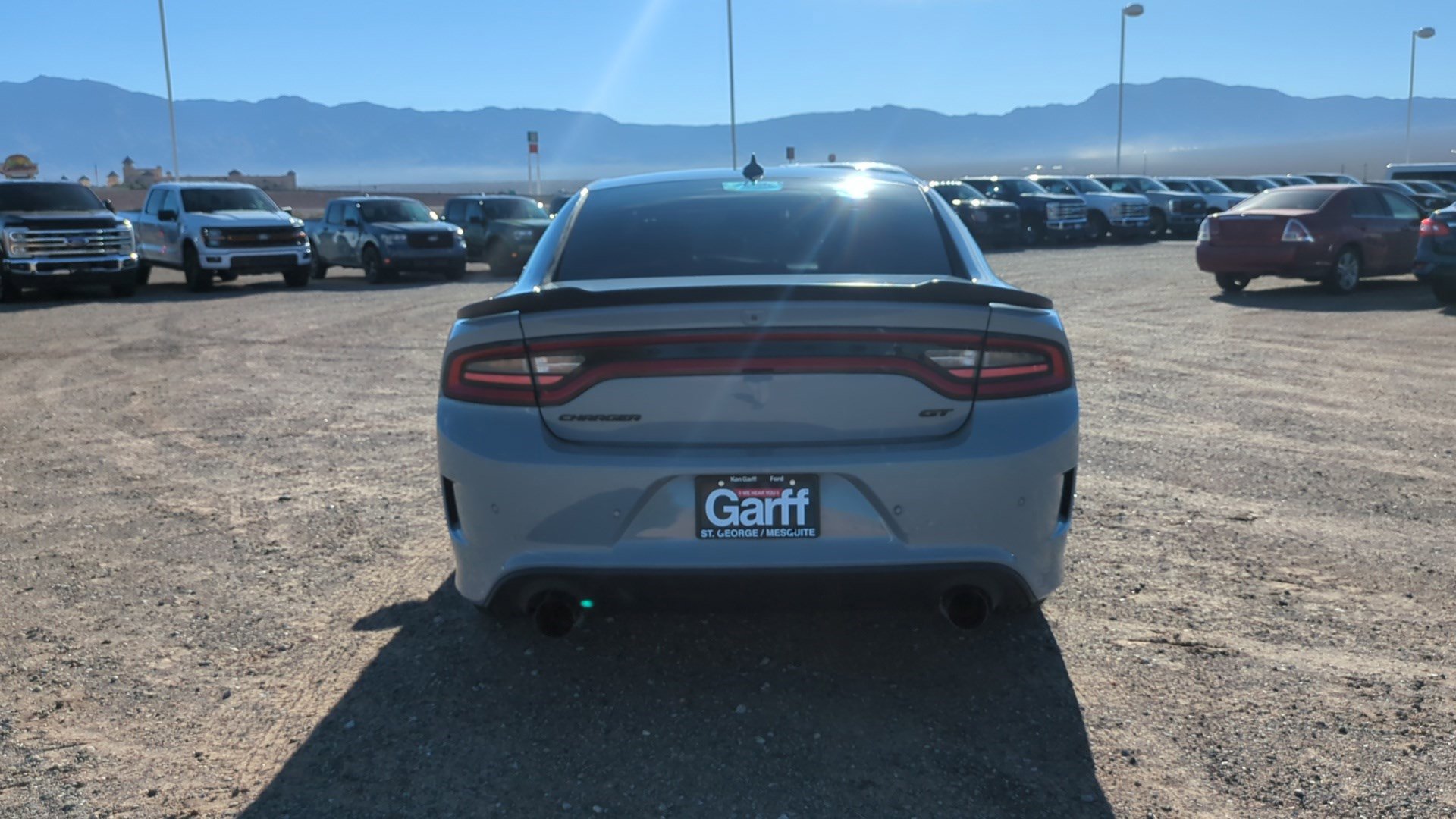 2020 Dodge Charger GT photo 4