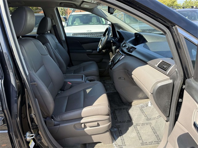 2015 Honda Odyssey EX-L photo 14