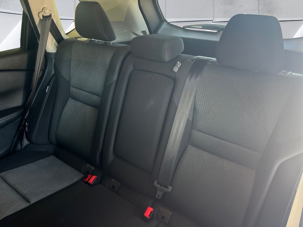 2024 Nissan Rogue SV photo 18