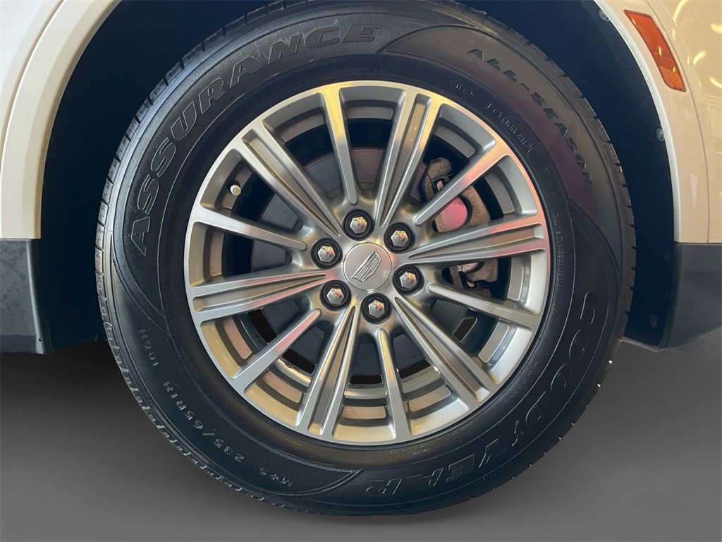 2019 Cadillac XT4 Luxury photo 13