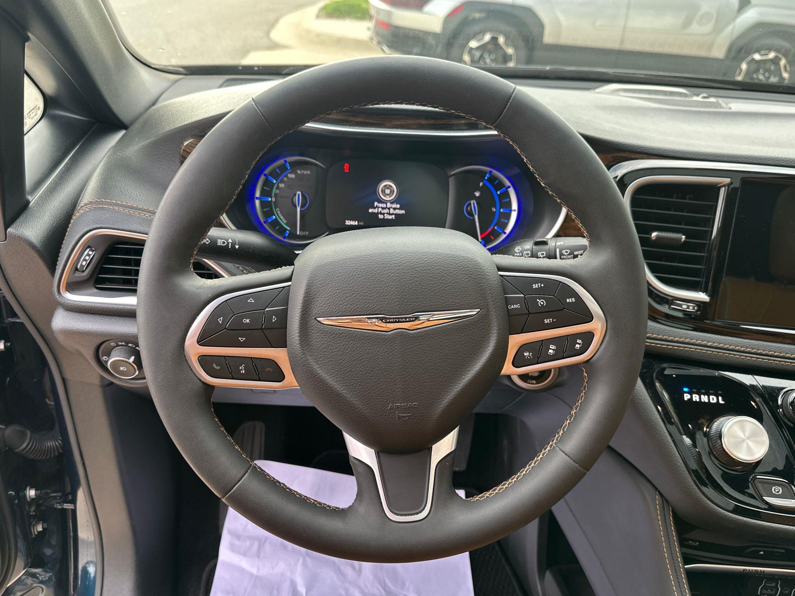 2023 Chrysler Pacifica Hybrid Pinnacle photo 15