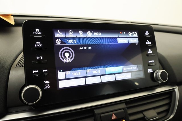 2018 Honda Accord Touring 2.0T photo 15