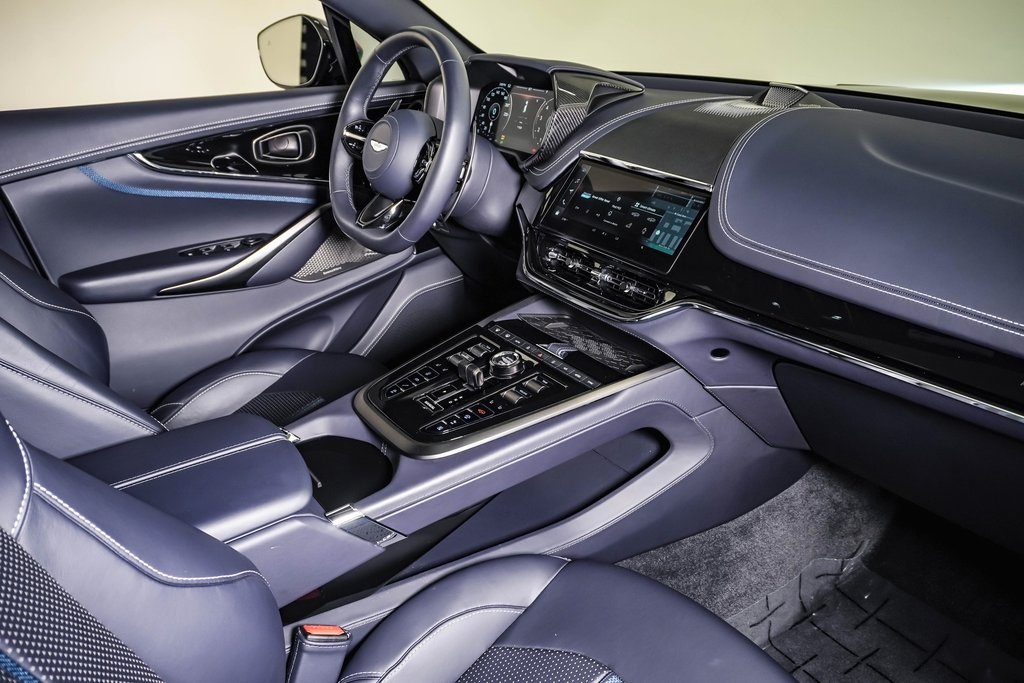 2025 Aston Martin DBX AM8 DBX707 photo 16