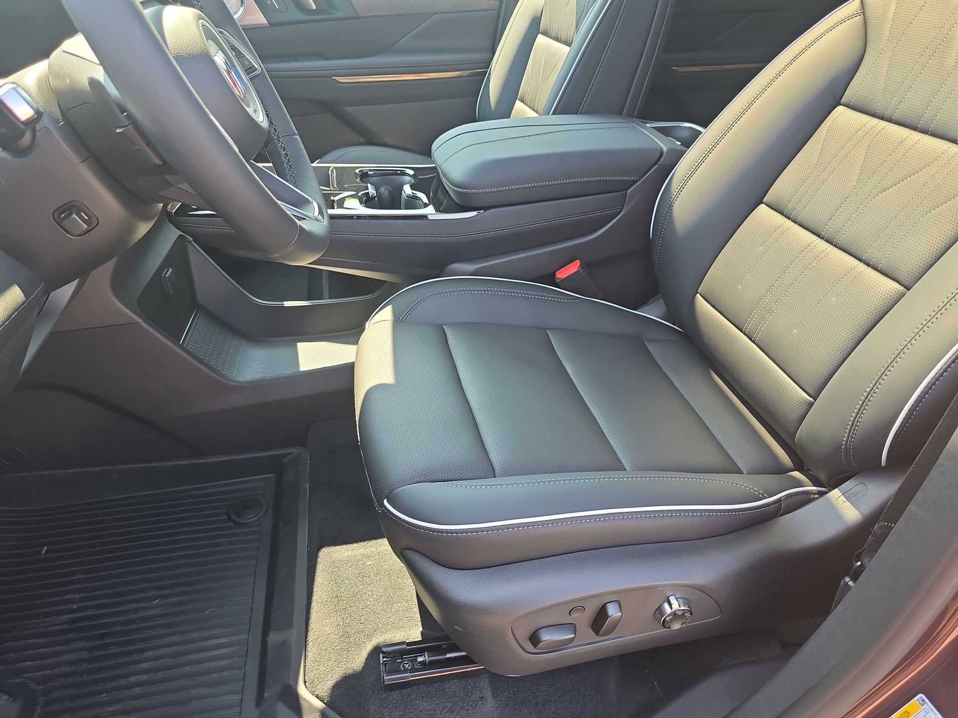 2026 Buick Enclave Avenir photo 57