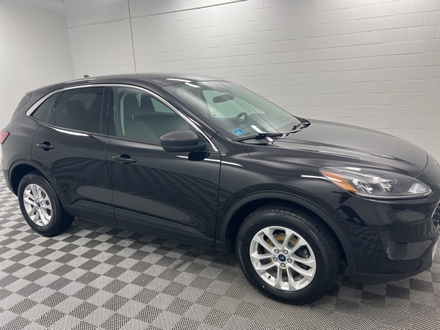 2022 Ford Escape SE photo 4