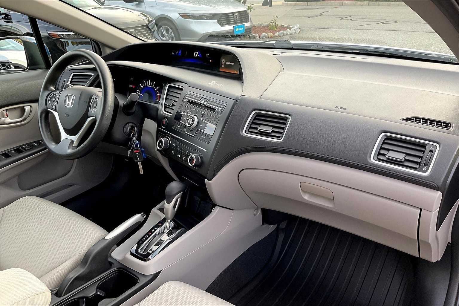 2015 Honda Civic LX photo 14
