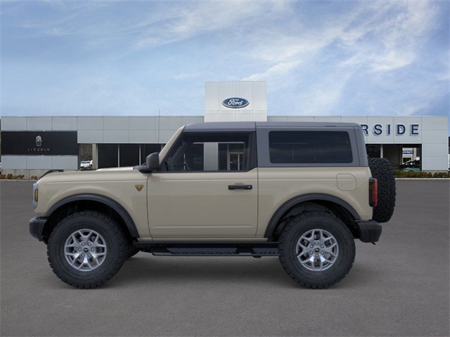 2025 Ford Bronco Badlands photo 3