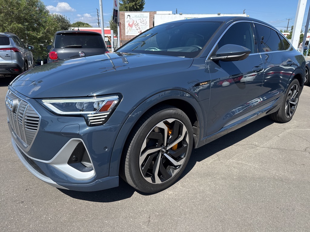 2020 Audi e-tron Sportback Prestige photo 2