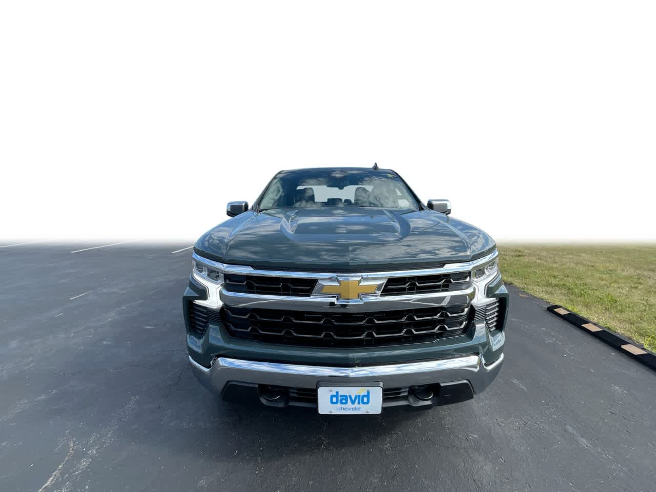 2026 Chevrolet Silverado 1500 LT photo 3