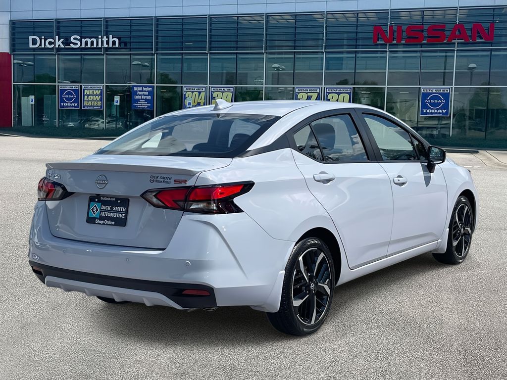 2025 Nissan Versa SR photo 6