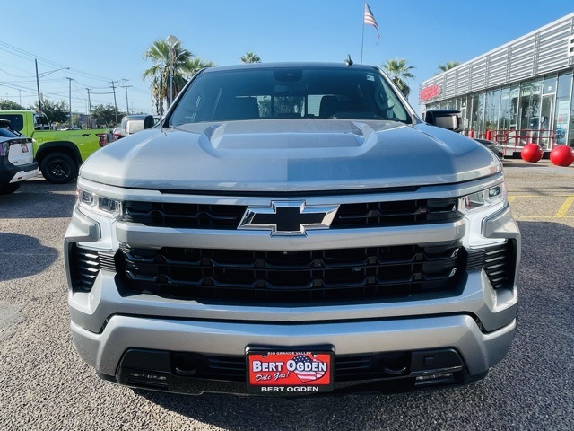 2023 Chevrolet Silverado 1500 RST photo 2