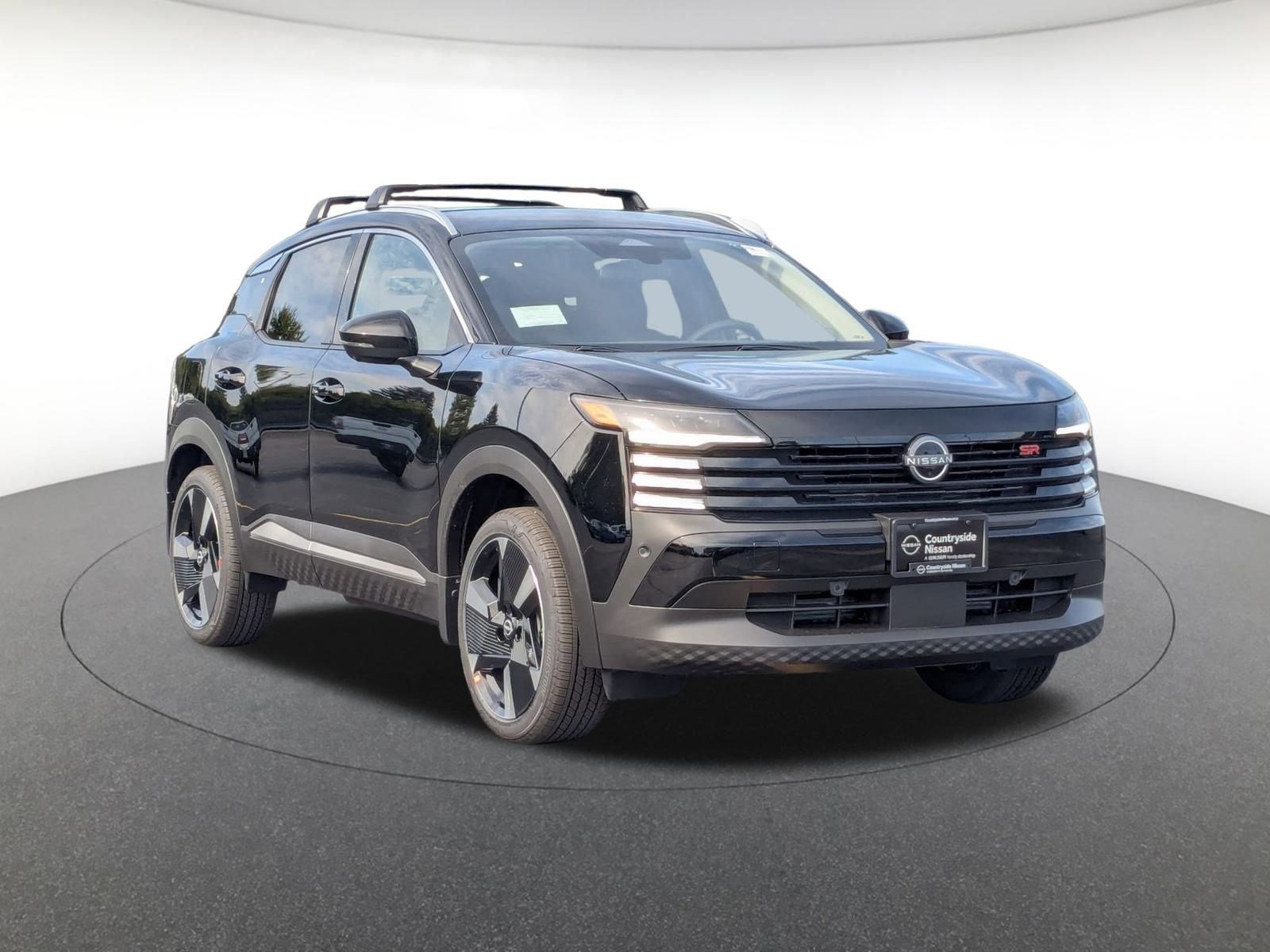 2026 Nissan Kicks SR photo 3