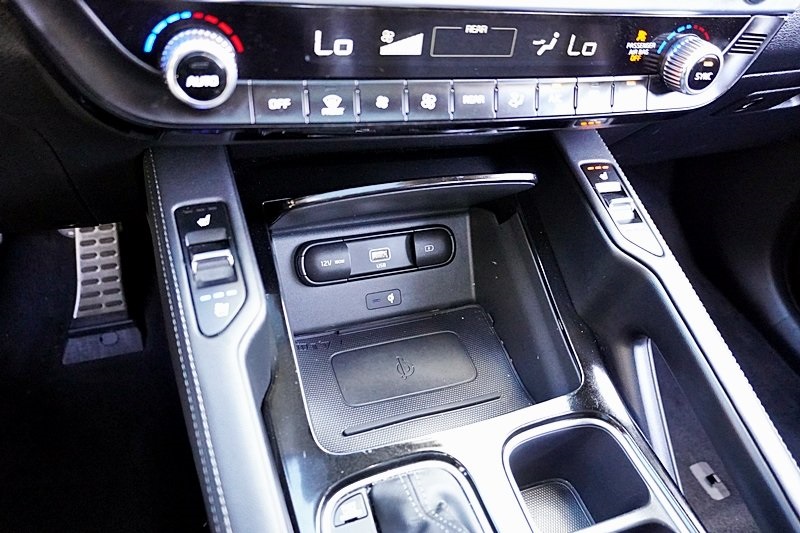 Used 2022 Silver Kia SX image 32