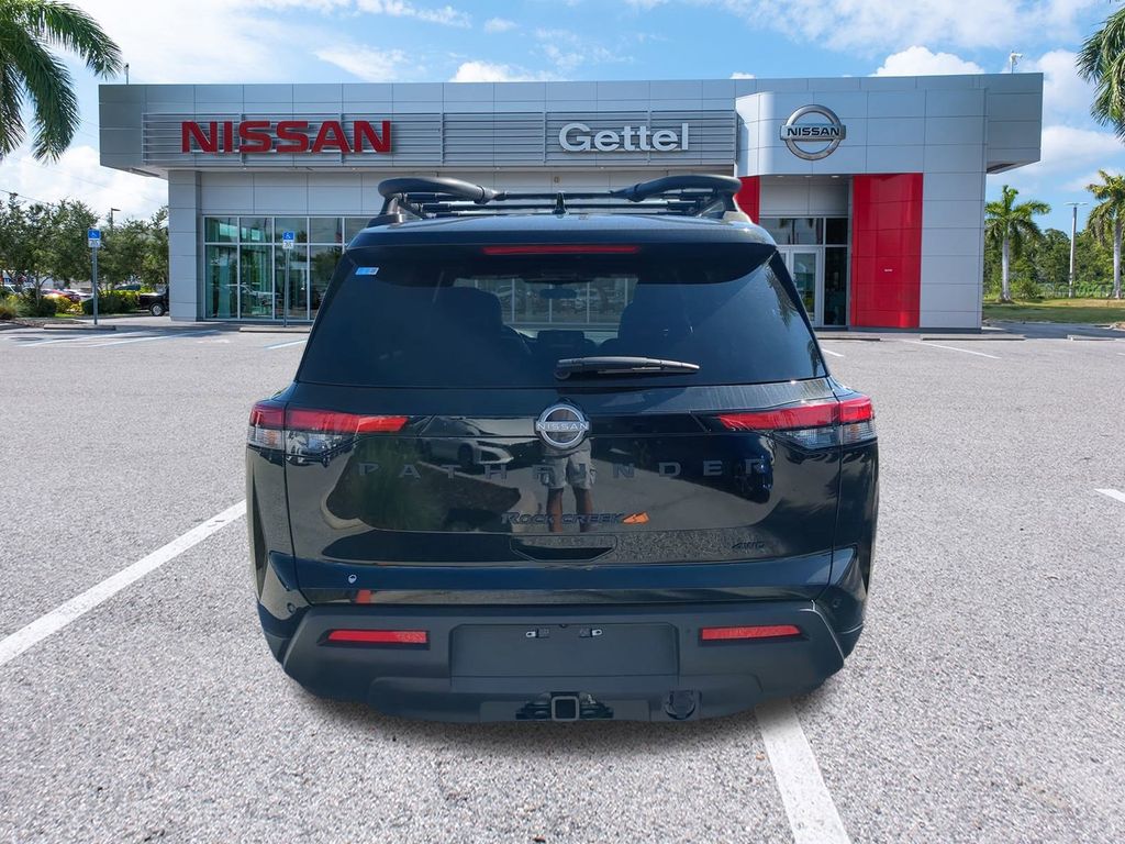 2025 Nissan Pathfinder Rock Creek photo 4