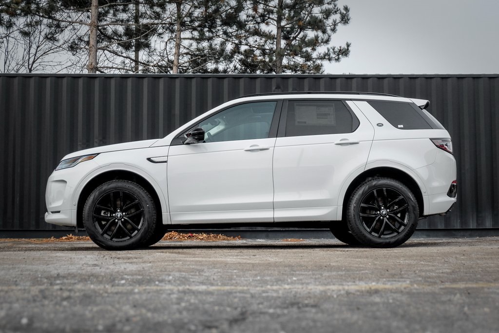 2025 Land Rover Discovery Sport S photo 2
