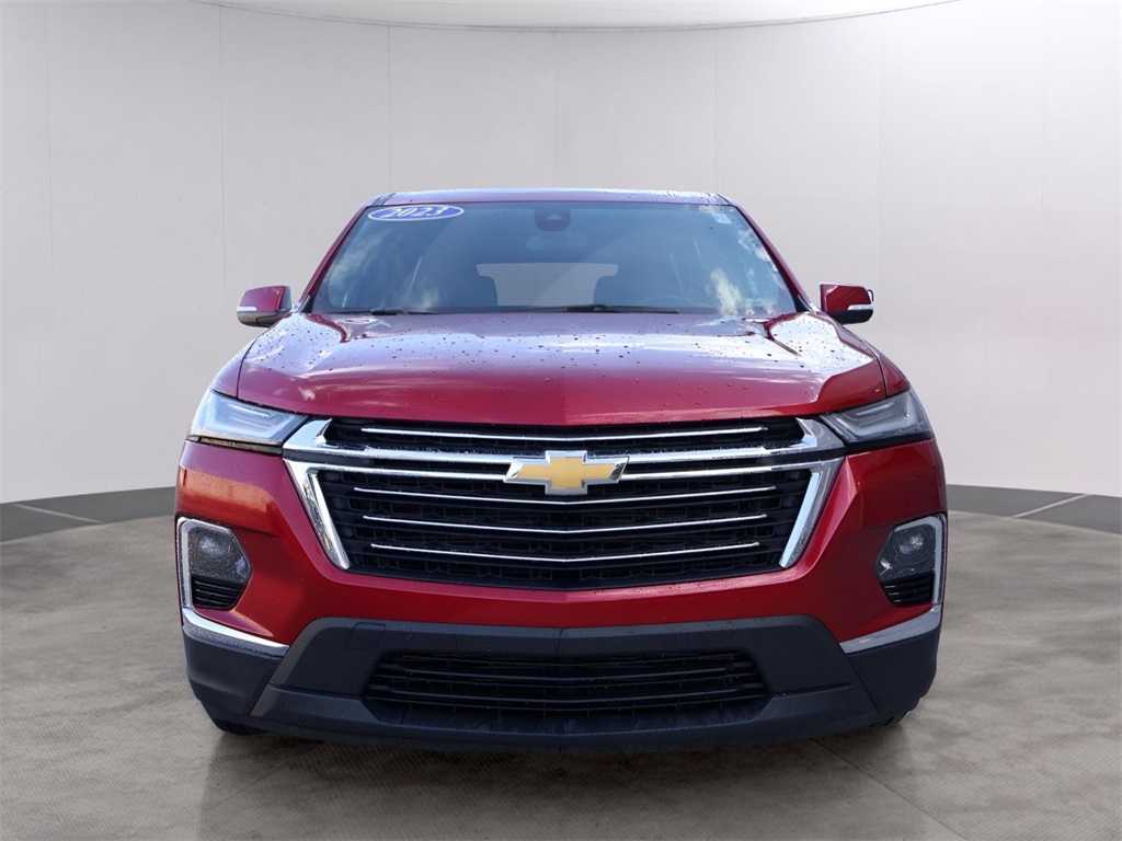 Used 2023 Chevrolet Traverse 1LT with VIN 1GNEVGKW1PJ140832 for sale in Kansas City