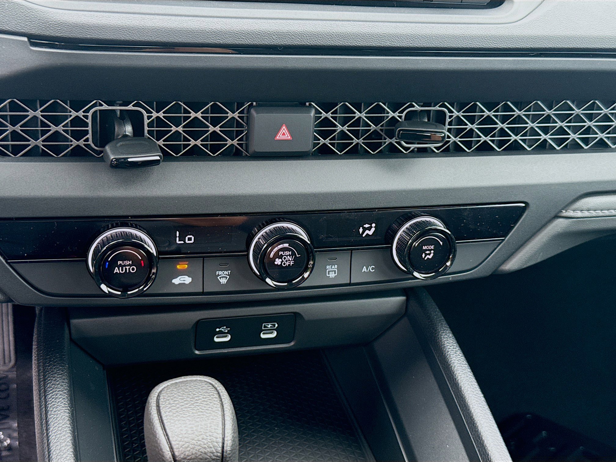 2025 Honda Accord LX photo 12