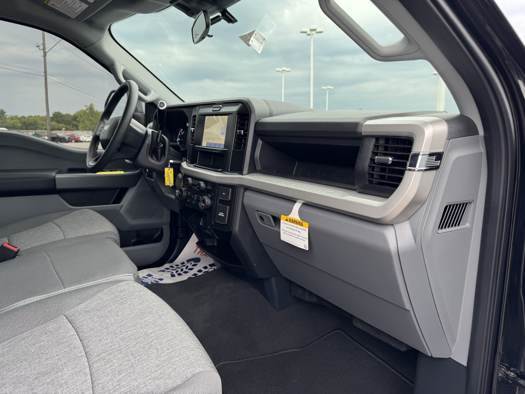 2025 Ford F-250 XL photo 18