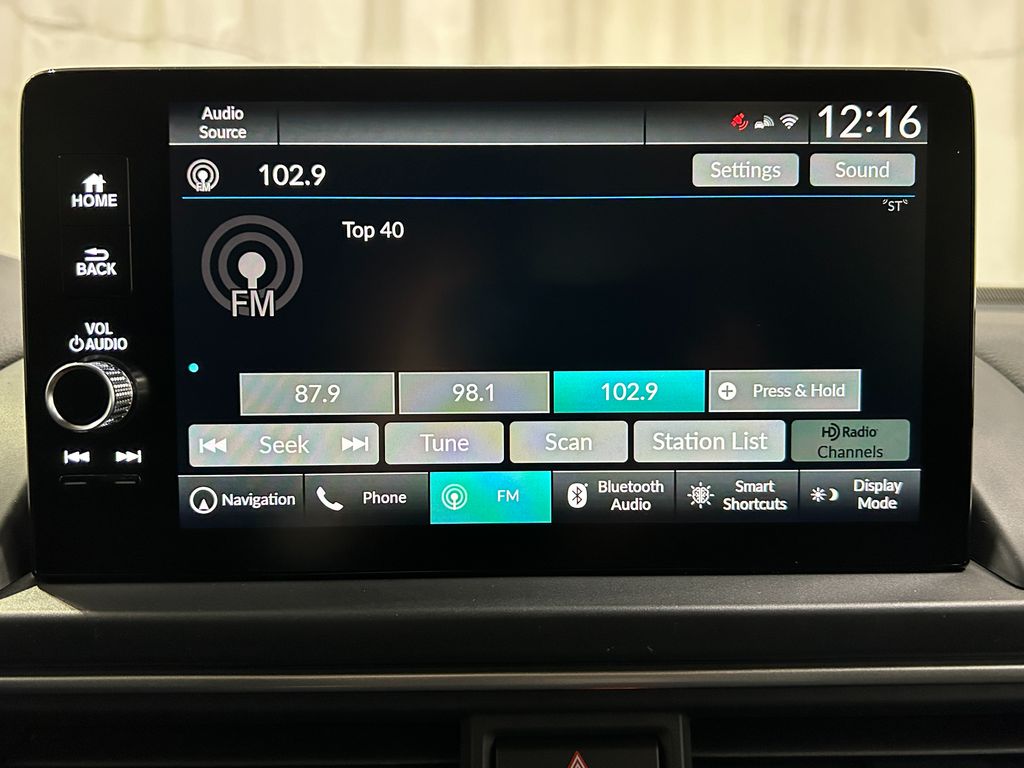 2025 Honda Pilot Touring photo 17