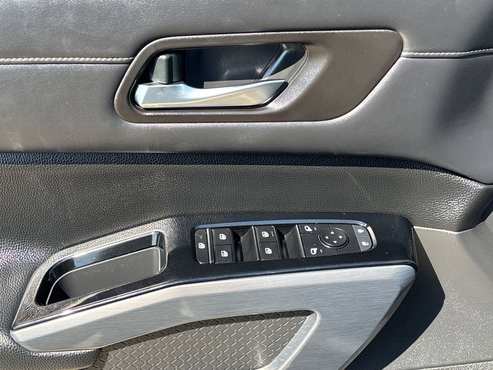 2022 Nissan Pathfinder SL photo 23