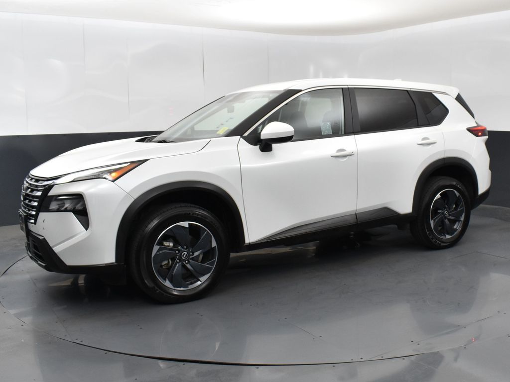 2024 Nissan Rogue SV photo 3