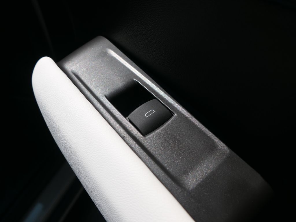 2024 Gmc Canyon AT4X photo 23