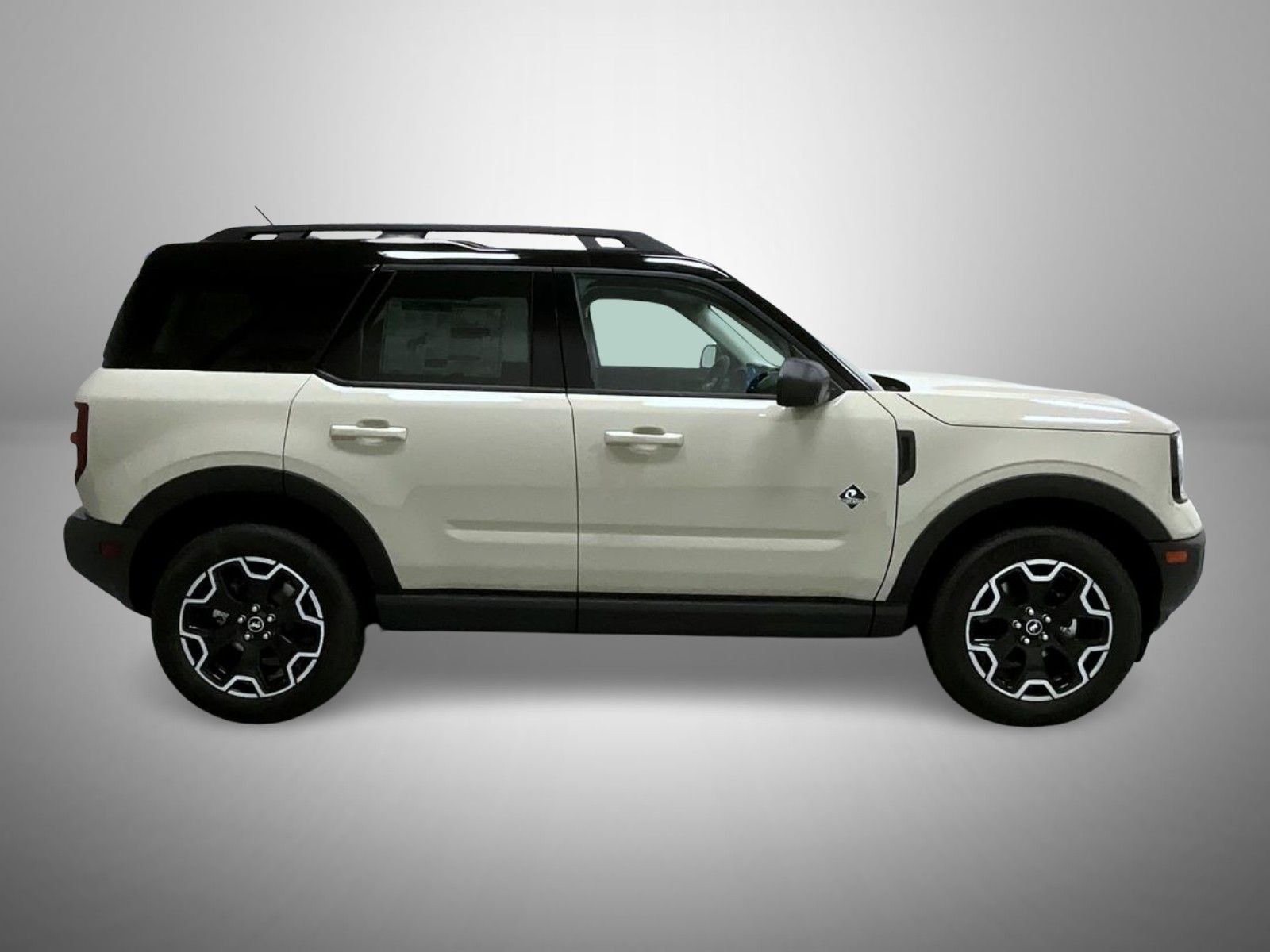 2025 Ford Bronco Sport Outer Banks photo 4
