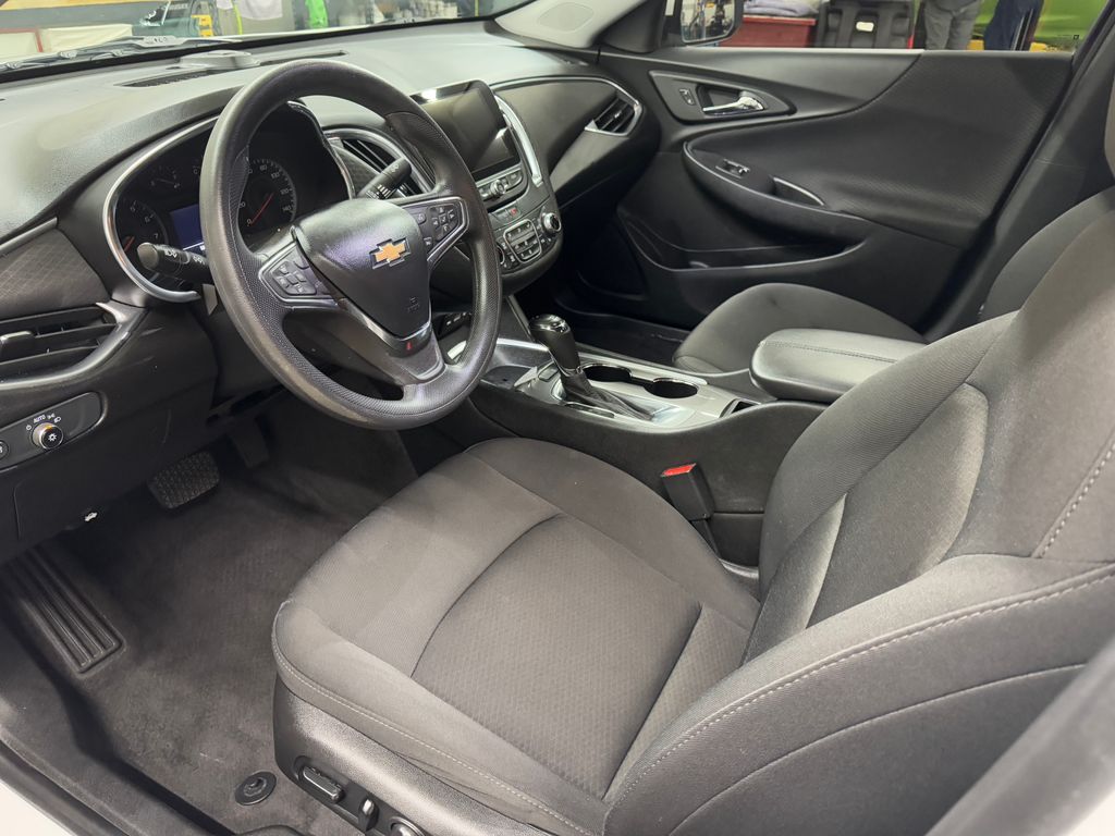 2020 Chevrolet Malibu 1LT photo 13