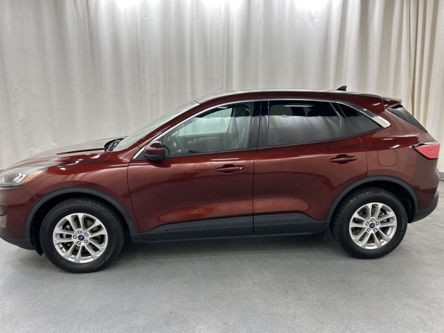 2021 Ford Escape SE photo 3
