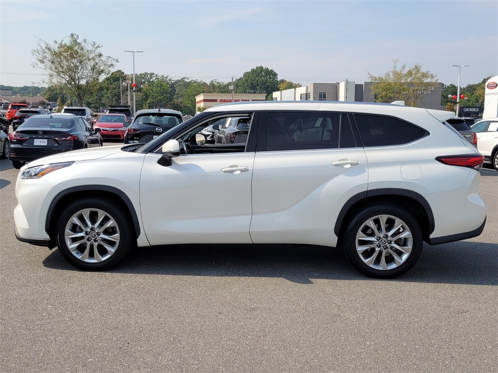 2020 Toyota Highlander Limited photo 3