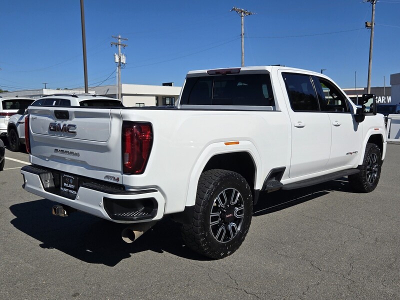 2021 Gmc Sierra 2500 HD AT4 photo 3