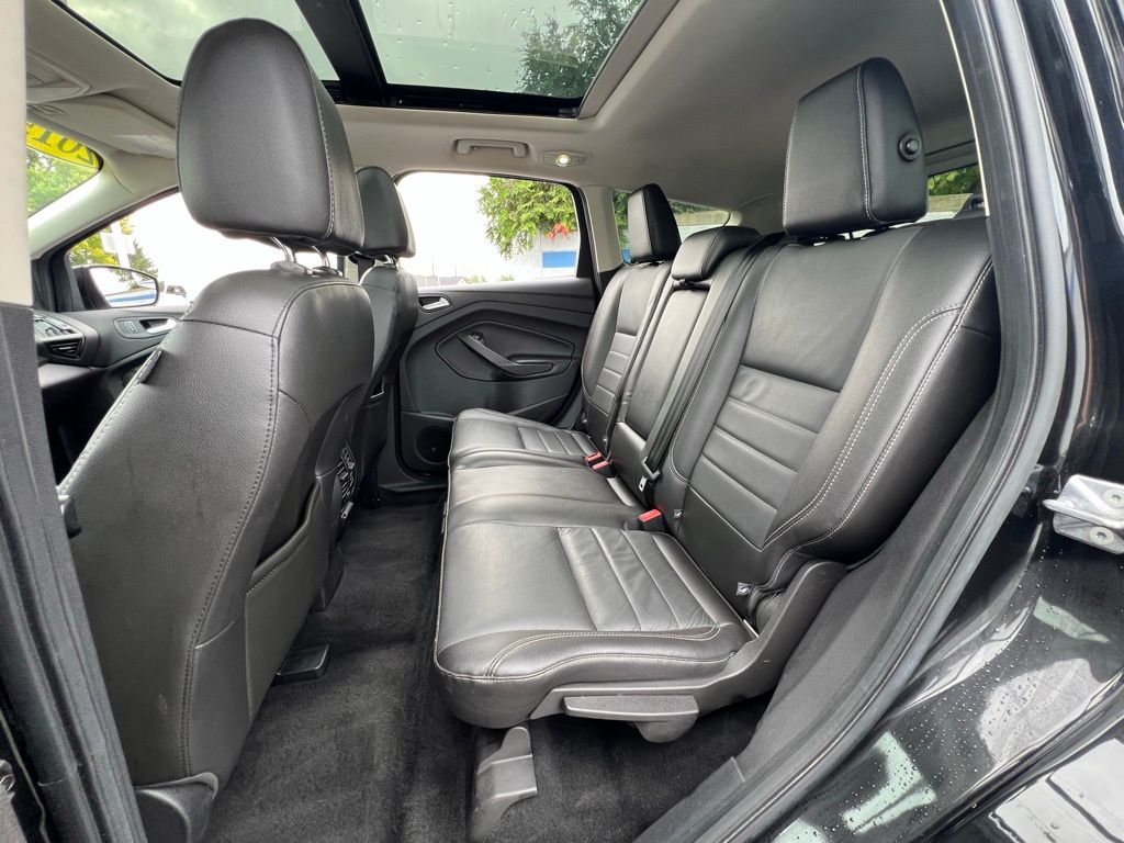 2015 Ford Escape Titanium photo 20