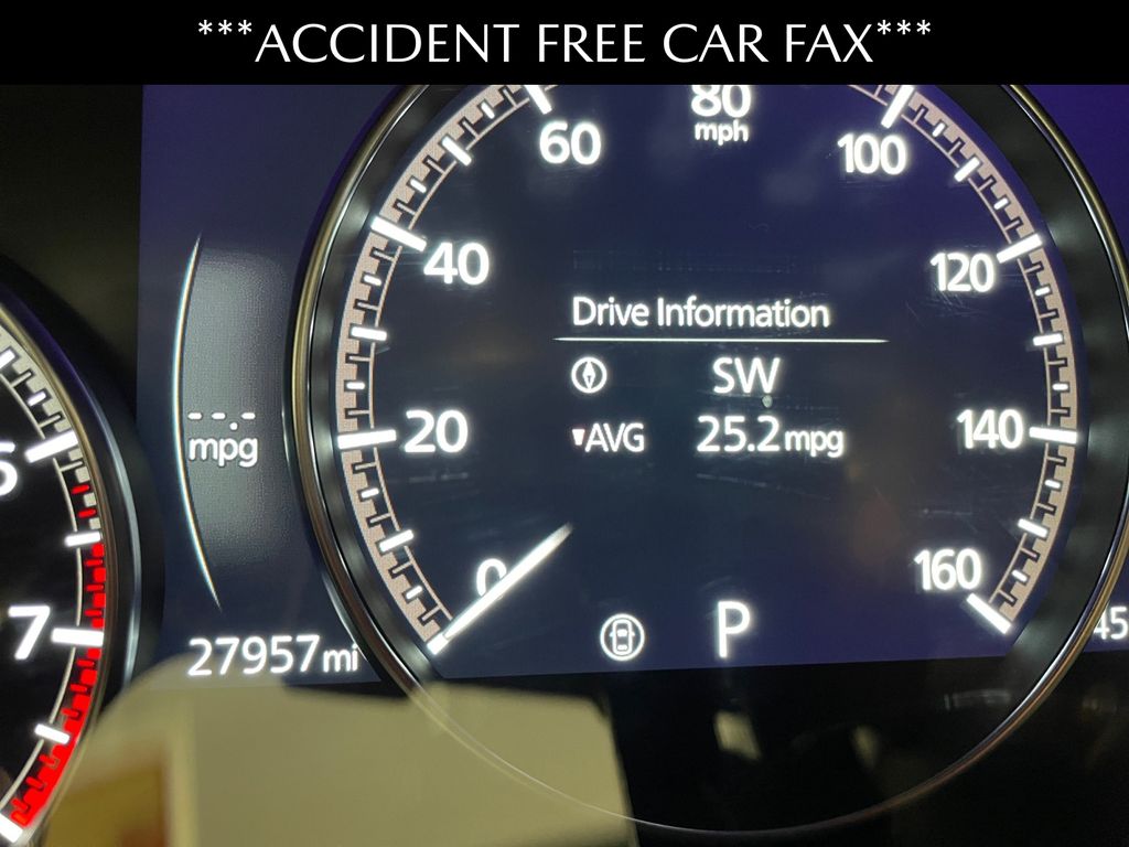 2023 Mazda CX-50 2.5 Preferred Plus photo 2