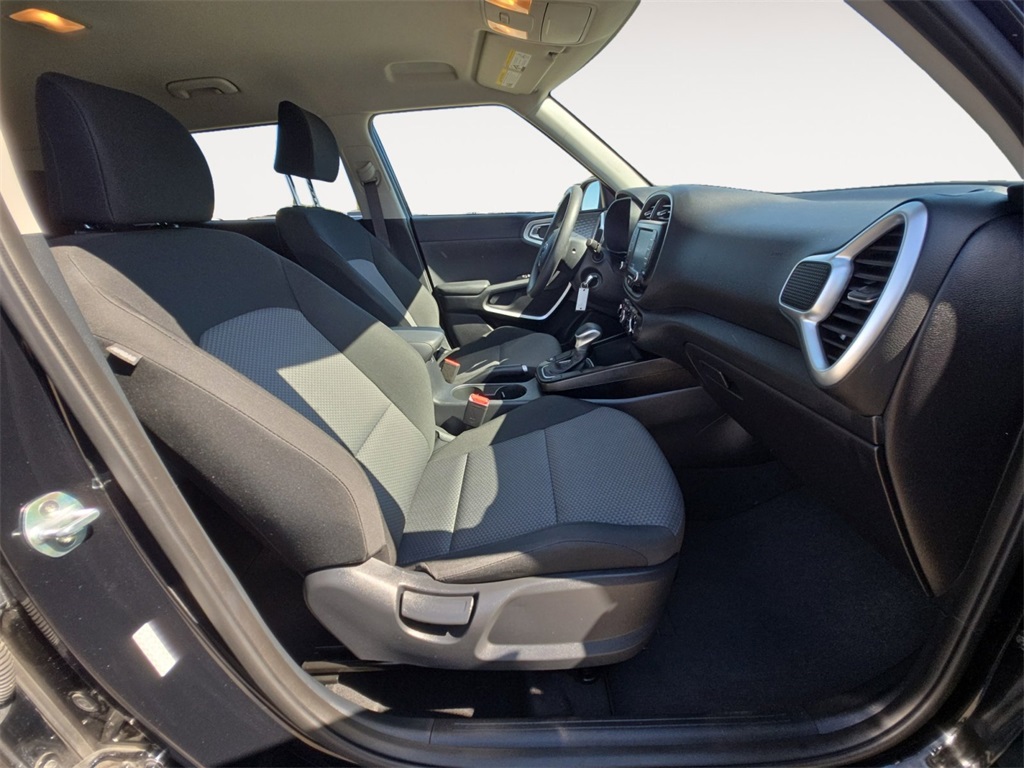 2020 Kia Soul LX photo 15