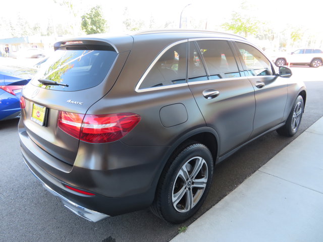2018 Mercedes Benz GLC 300 4MATIC photo 5
