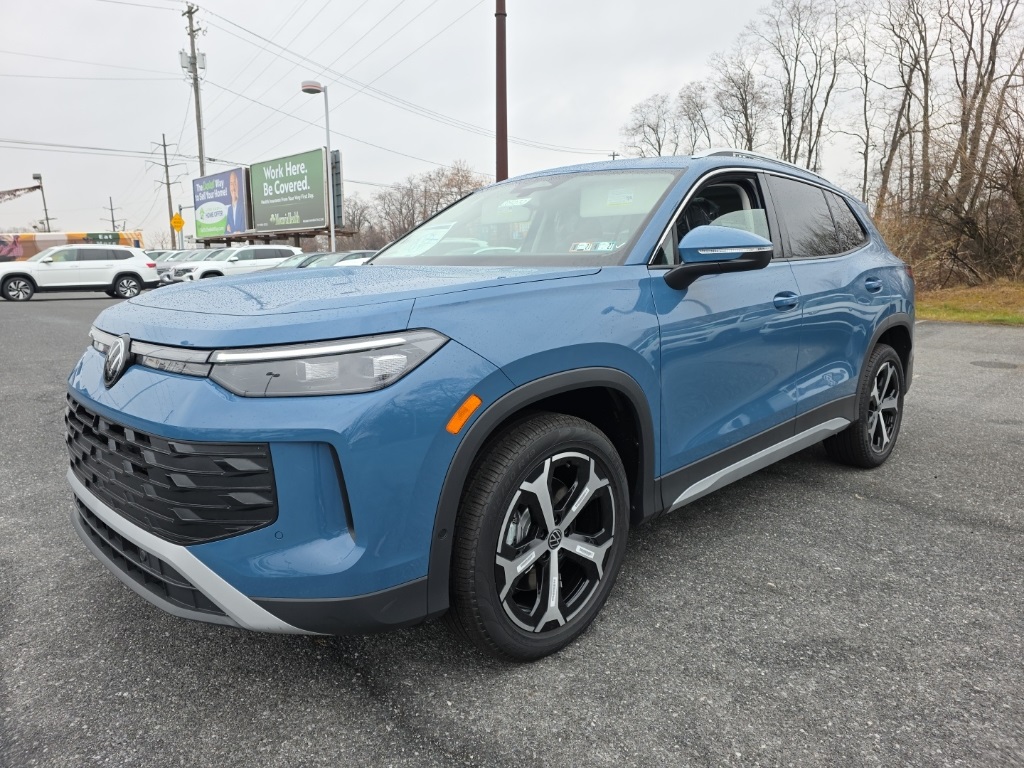 2026 Volkswagen Tiguan SE's photo