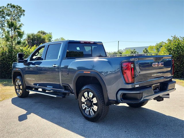 2026 Gmc Sierra 3500 HD Denali photo 3