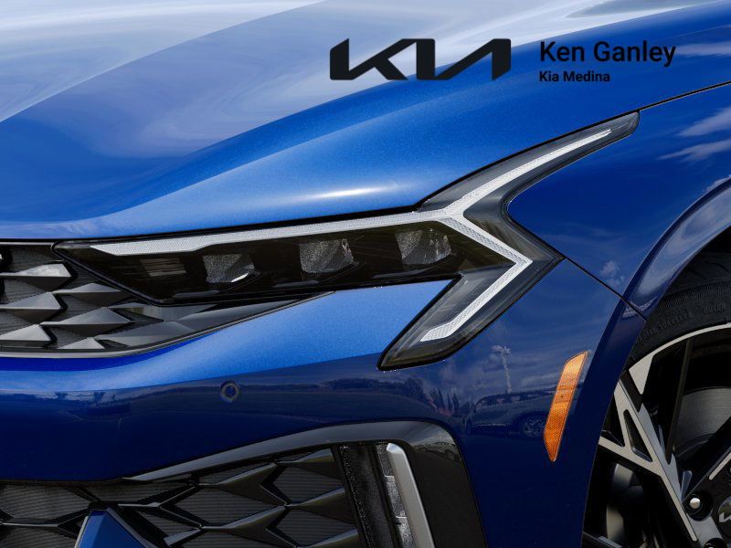 2026 Kia K5 GT-Line photo 8